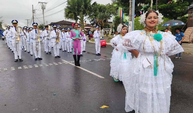 La Chorrera celebra 204 años de independencia con 86 bandas escolares 