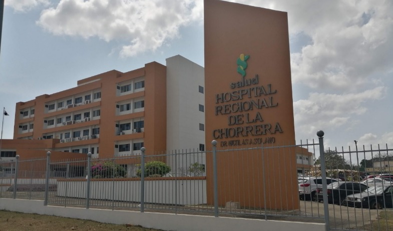 Imputan cargos de homicidio culposo a tres médicos del Hospital Nicolás Solano 