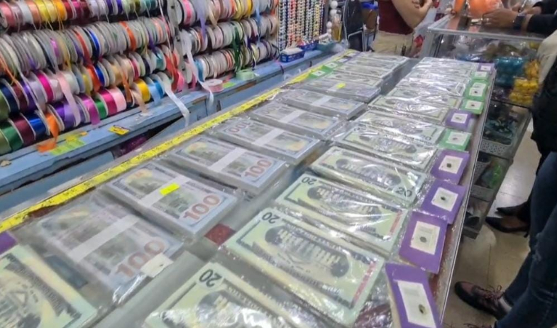 Decomisan dinero falso en una sedería y aprehenden a dos personas  