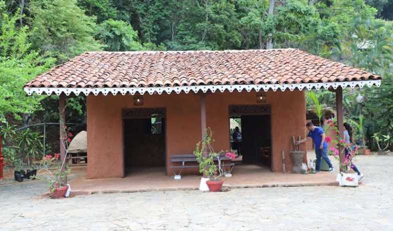 Casas de quincha de Panamá: un sistema de construcción ancestral basado en la solidaridad 