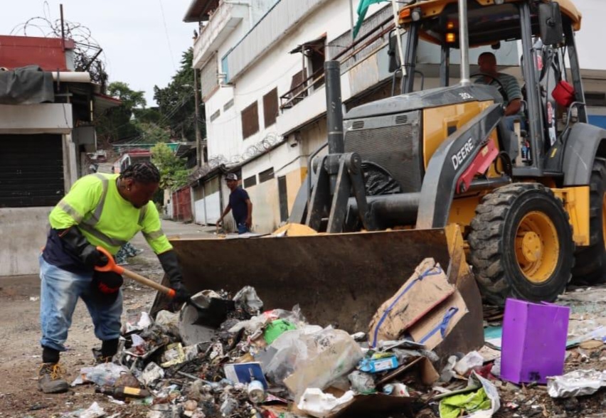 La Autoridad de Aseo inicia el operativo de limpieza en San Miguelito  