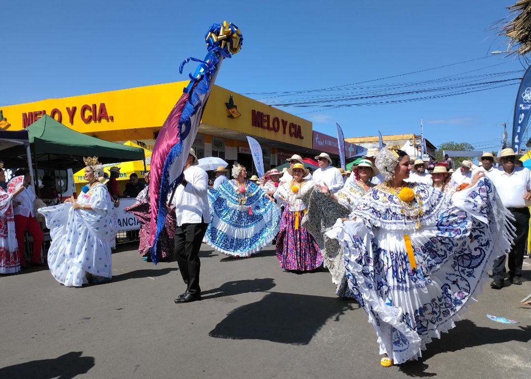Organizadores del Desfile de las Mil Polleras destacan avances en organización y horarios 