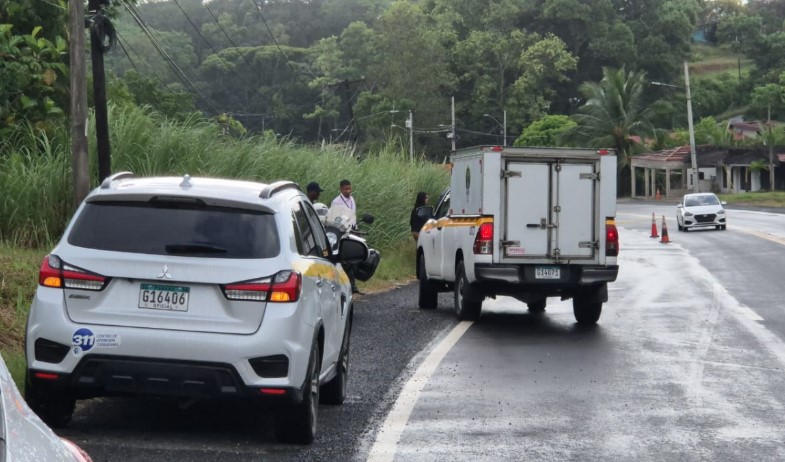 Hombre muere atropellado en la carretera Panamá-Colón a la altura de Río Rita 