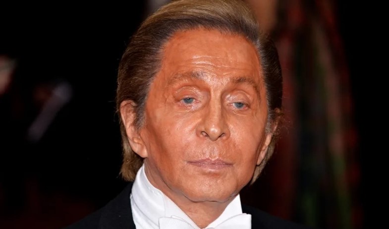 El diseñador italiano Valentino muere en Roma a los 93 años 