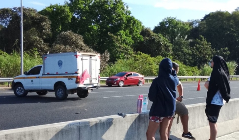 Mujer muere arrollada mientras descendía de un auto tras colisión en Arraiján 