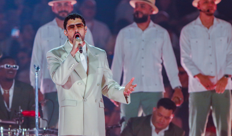 ¿Cuánto vale Bad Bunny? Espectáculo de récord para el Super Bowl más latino de la historia 