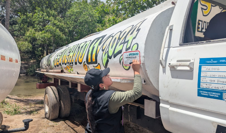 Revisan puestos de comida y detectan carnés de salud dudosos en Panamá Oeste 