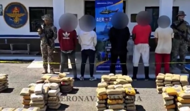 Incautan más de una tonelada de droga y arrestan a cinco personas en Panamá 