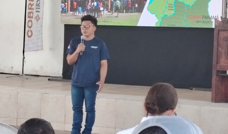 Donoso de la mano con la empleomanía, en rendición de cuenta de Cobre Panamá 