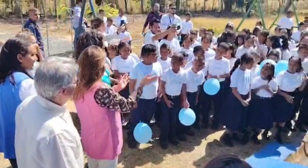 Cuatro escuelas de Coclé se abastecerán con sistemas de captación de agua de lluvia 