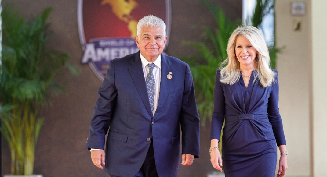 Presidente Mulino llega a la cumbre Escudo de las Américas 