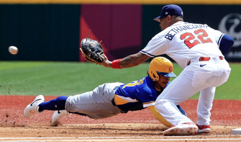 Colombia elimina a Panamá y se despide del Clásico Mundial con un triunfo 