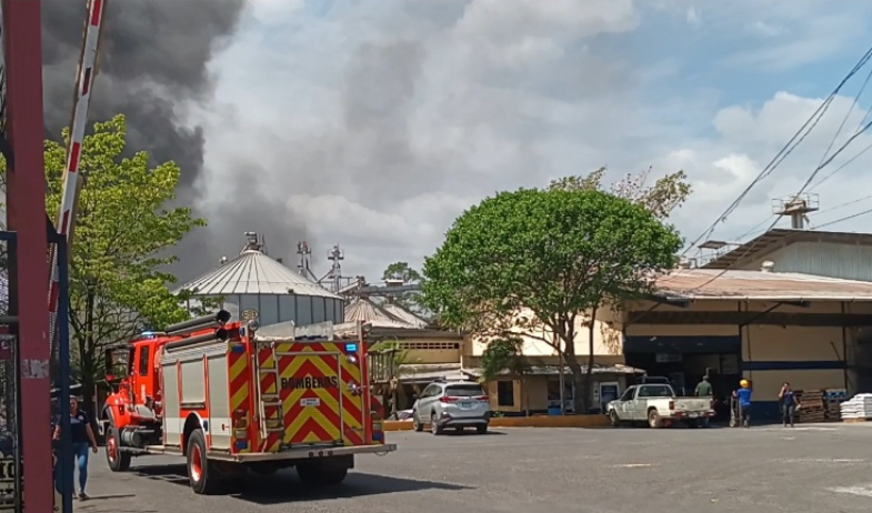 Bomberos de Veraguas piden investigar y sancionar a responsables de incendios en Santiago 