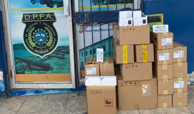 Detectan cargamento de celulares y tablets sin documentación en Colón 