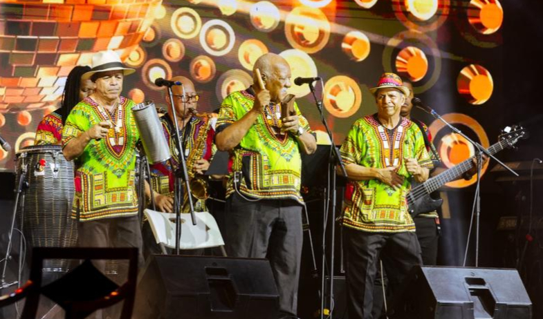 Tiempo, The Beachers & Friends llega gratis al Anfiteatro del Parque Omar este 28 de marzo 