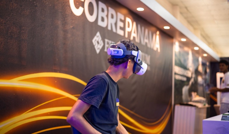 Más de 5,000 personas visitan el simulador de Cobre Panamá en la Feria de David 