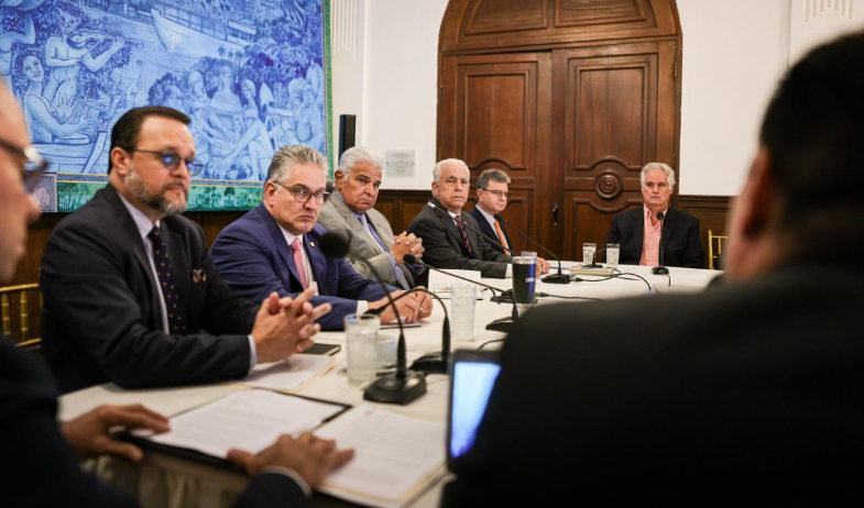 Mulino se sienta con pesqueros y activa plan para impulsar exportaciones 