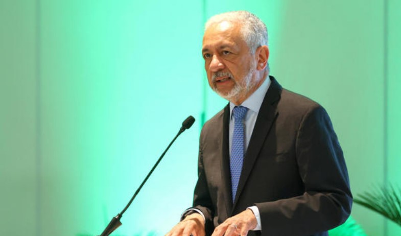 No proteger la cuenca del Canal de Panamá es de 'cobarde', dice su administrador 