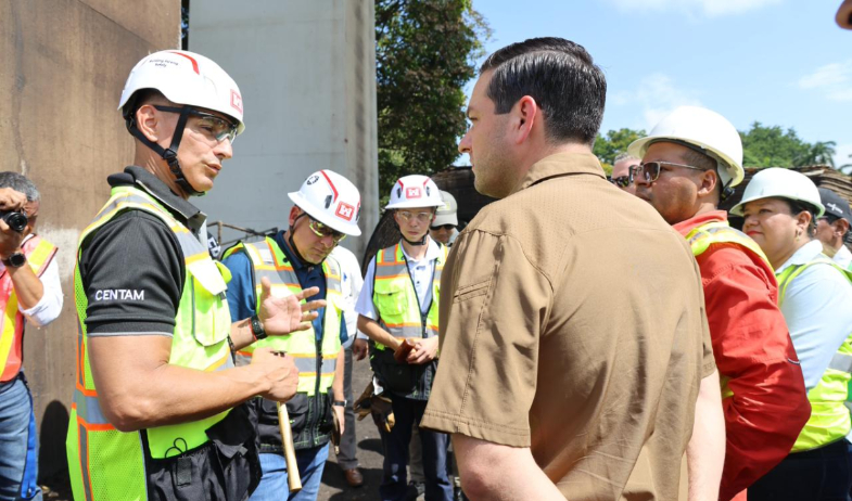 Ingenieros del Ejécito de EE.UU. inspecciona el Puente de las Américas tras explosión  