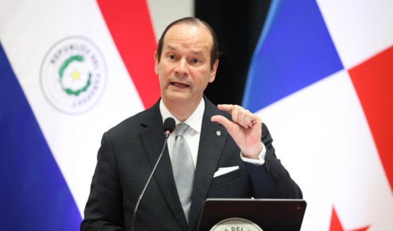 El canciller de Panamá rechaza el uso del estrecho de Ormuz con 'objetivos geopolíticos' 