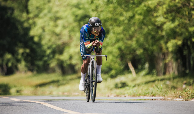 Carlos Samudio revalida su corona nacional de Contrarreloj en un final de infarto 