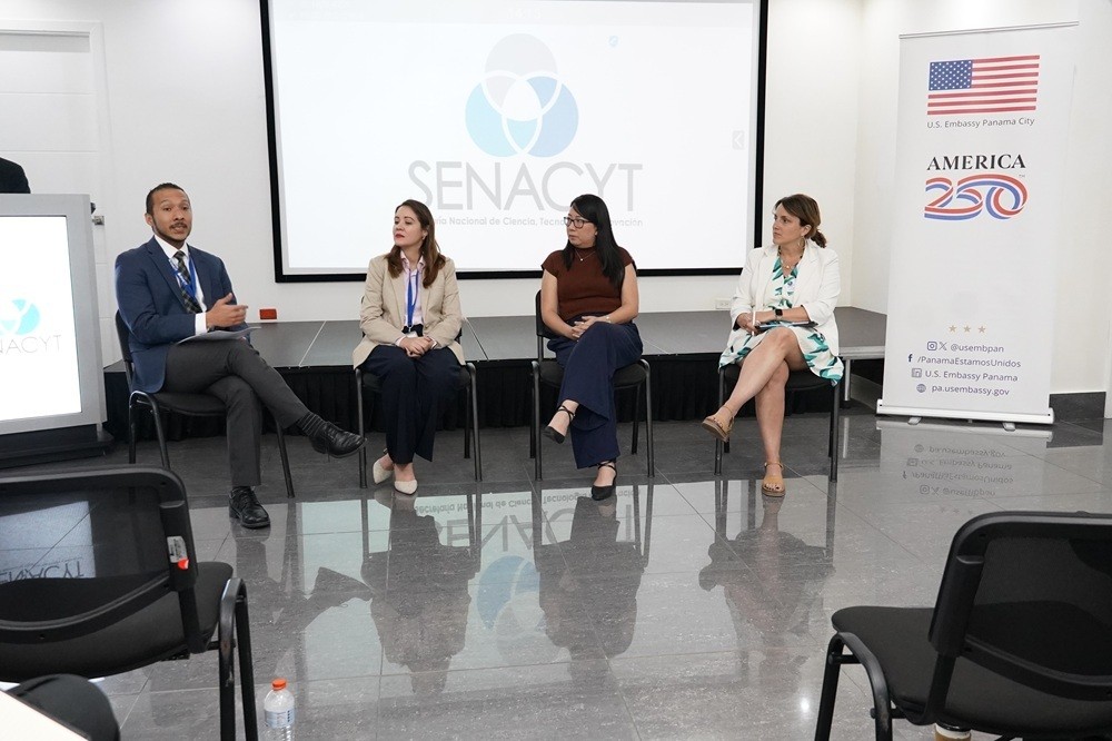 Senacyt y EE. UU. impulsan diálogo sobre el futuro de la IA en Panamá 