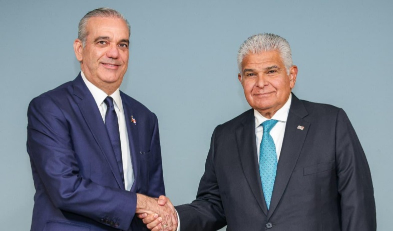 Presidentes de Panamá y República Dominicana conversan sobre comercio, turismo, migración y seguridad  