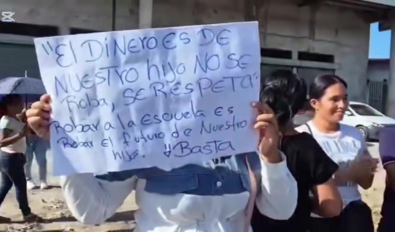 Denuncian presunto peculado en escuela de Penonomé por fondos del seguro escolar 