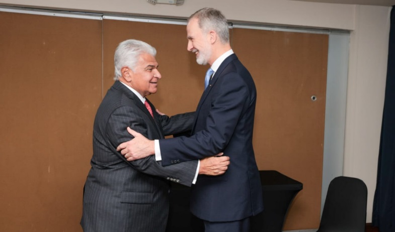 Mulino sostiene reunión con el rey de España, quien prometió consolidar la cooperación a favor de Panamá 