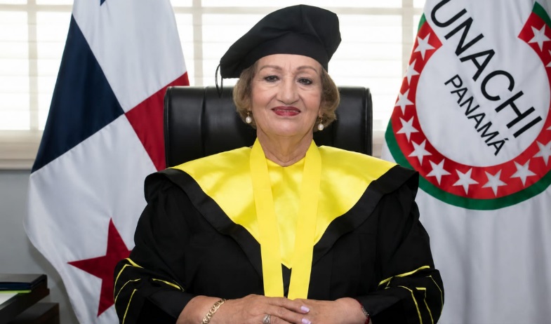 Etelvina Medianero de Bonagas es llevada de urgencia a clínica privada en Chiriquí 
