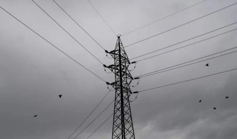 Panamá suspende la venta de energía eléctrica a Costa Rica en medio de pugna comercial 