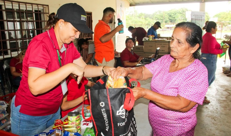 Panameños ahorran hasta $160 mensuales en las tiendas del IMA 