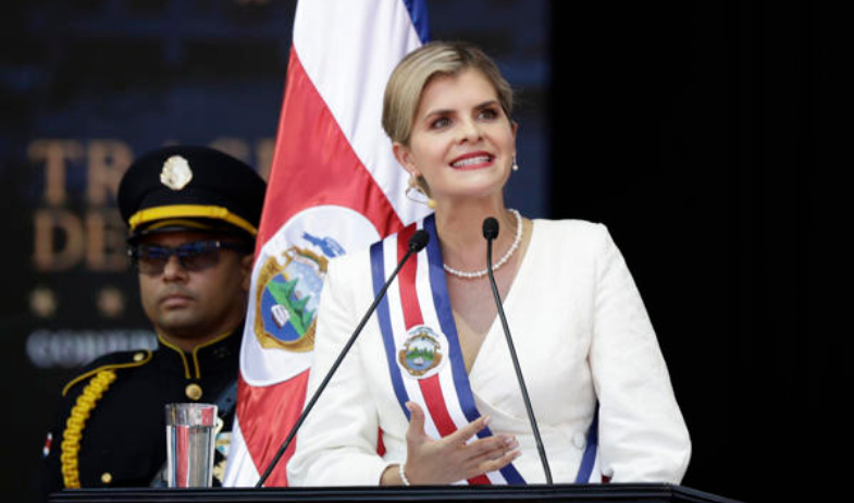 Presidenta de Costa Rica descarta atentado durante gira de campo suspendida por explosión 