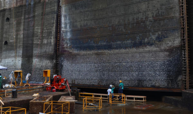 El Canal de Panamá reacondiciona las esclusas centenarias de Gatún 