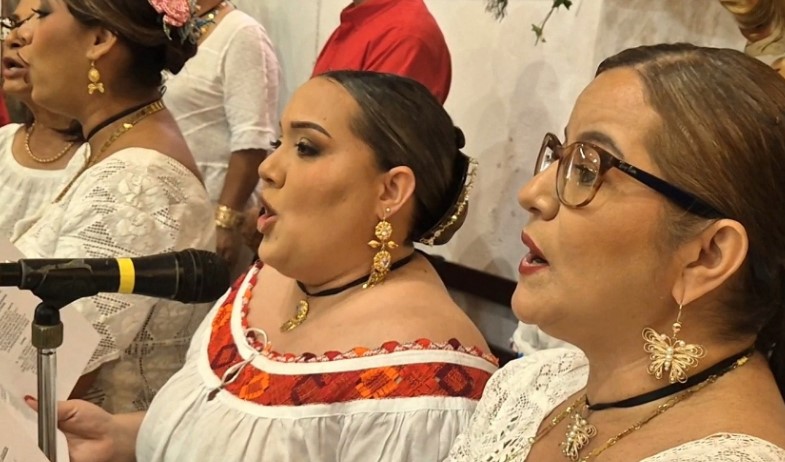 De las tarimas a cantarle al Señor: Madeline Pineda hace una pausa en la música típica por su salud  