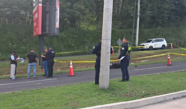 Accidente fatal en la vía hacia Brisas del Golf enluta celebración del Día del Padre 