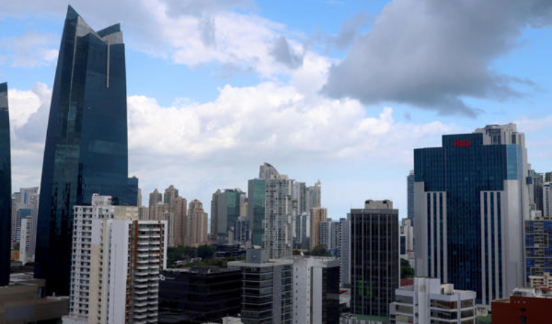 La confianza del consumidor en Panamá cae por el alza en el precio de los combustibles 