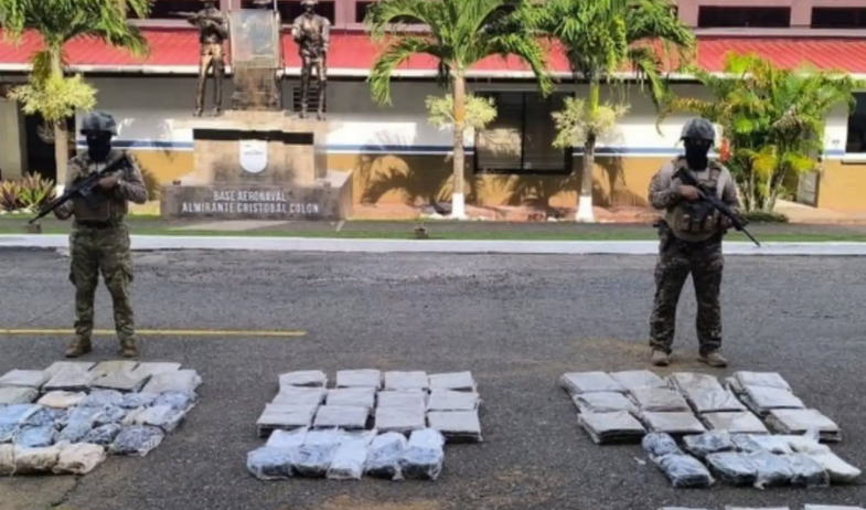 Hallan caleto con 280 paquetes de droga en Costa Arriba de Colón 