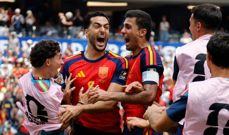 2-1. Mikel Merino no entiende de muros y lleva a España a semifinales 