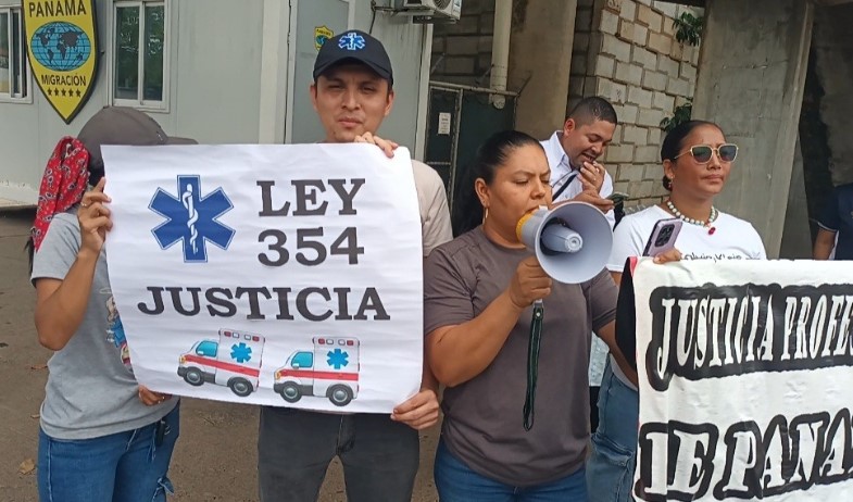 Profesionales de urgencias médicas exigen cumplimiento de la Ley 354 en protesta pacífica 