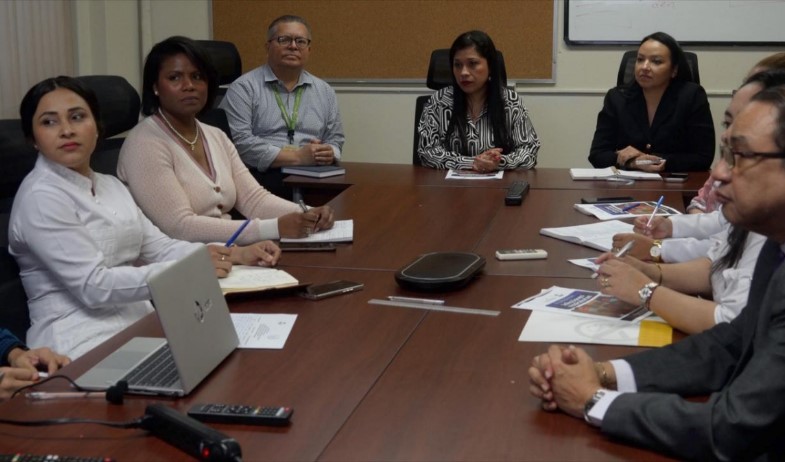Autoridades de Salud fortalecen estrategia para prevenir el Virus Sincitial Respiratorio 