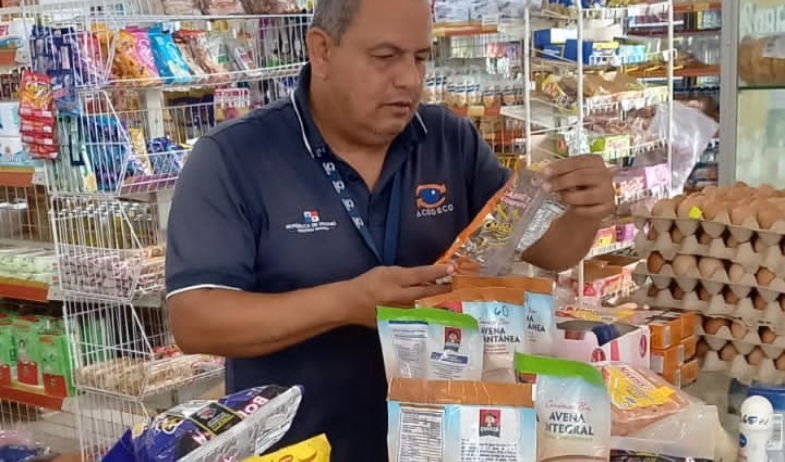Acodeco detecta más de 44 mil productos vencidos en comercios de Panamá 