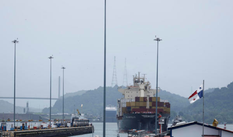 El Canal de Panamá aplica nueva reducción del calado para enfrentar la sequía por El Niño 