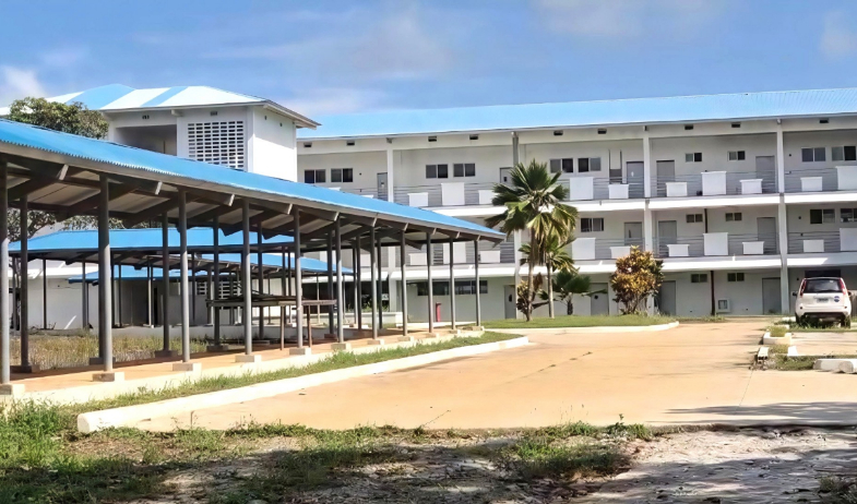 Más de diez años de espera: colegio de Los Pozos sigue sin terminarse 
