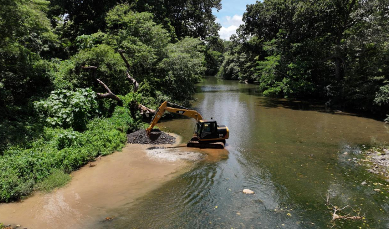 IDAAN construye dique temporal para asegurar agua en Chame 
