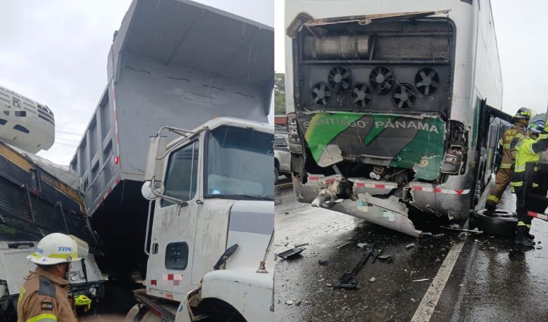 Impactante triple colisión en la Interamericana deja personas atrapadas 