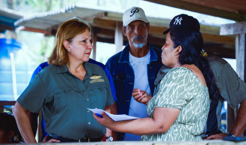 Gobierno lleva ayuda y soluciones habitacionales a familias afectadas por inundaciones en Río Veraguas 