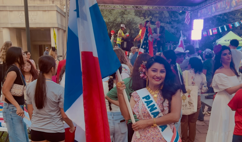 Heidys Danlys presenta las tradiciones de Panamá en el Festival Latino de Kentucky 