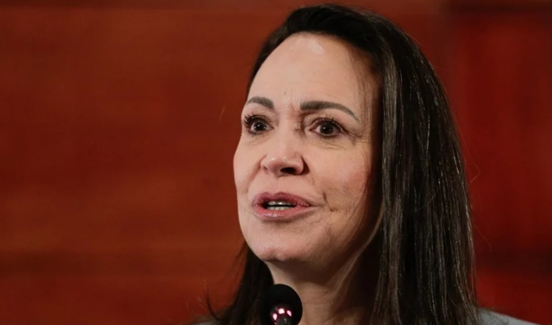 Impiden tres nuevos intentos de María Corina Machado de volver a Venezuela, dice su equipo 