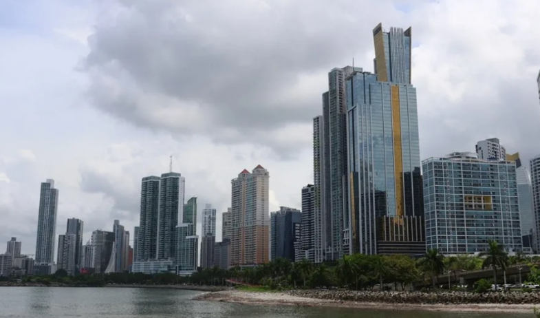 La calificadora S&P ratifica a Panamá el grado de inversión BBB- con perspectiva estable 